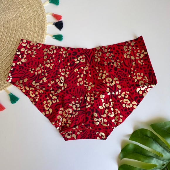 Victoria's Secret No Show Shine Hiphugger Panty Red Mixed Animal Print NEW - Picture 3 of 7